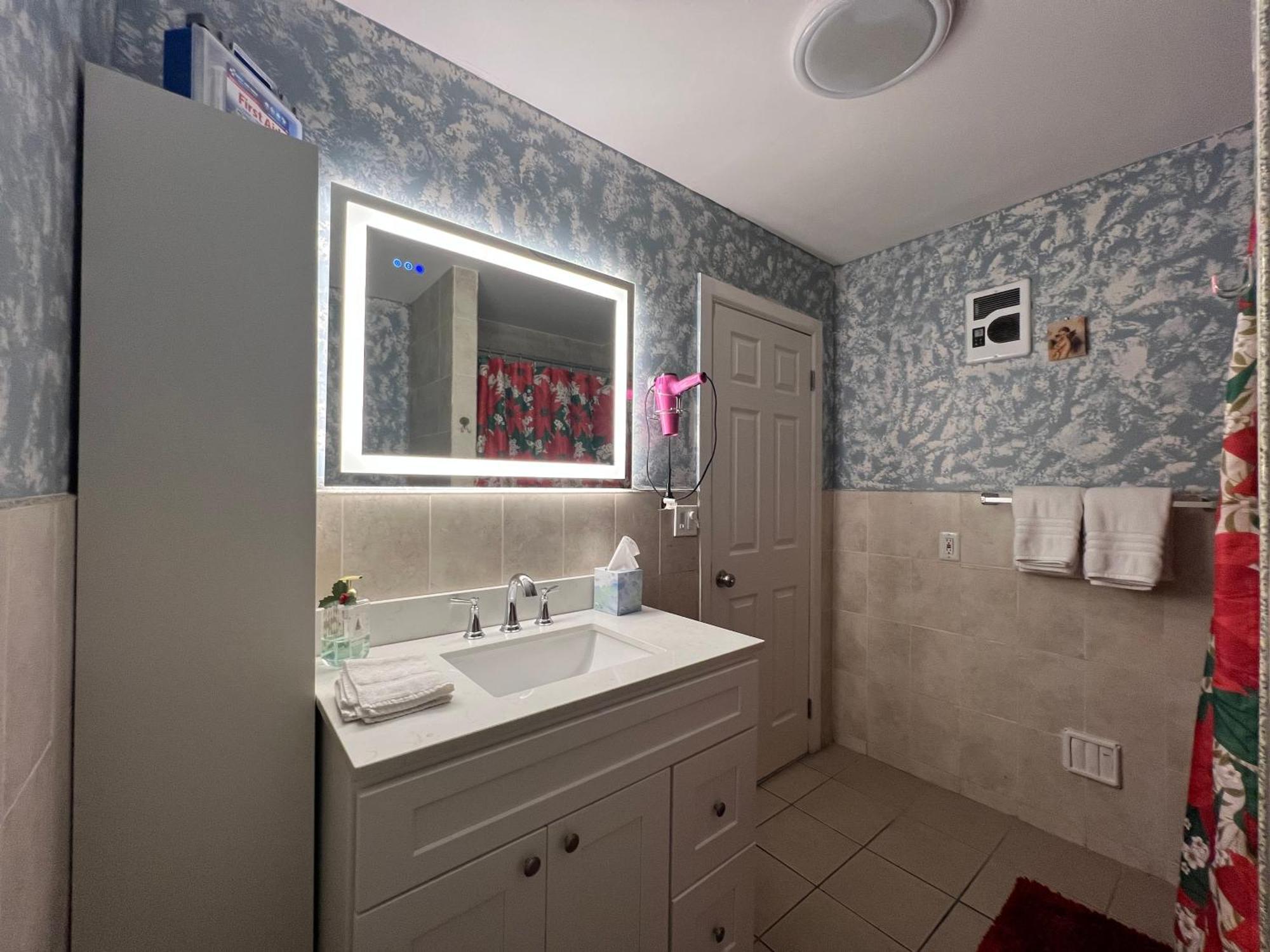 3 Bedrooms In 2Nd Floor Modern Brooklyn Home, Close To J Train New York Eksteriør billede